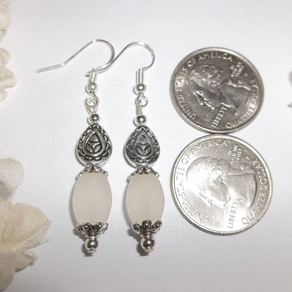 Earrings, White Earrings, Beaded Earring, White and Silver Earring, Earring 7924 - Picture 2 of 8